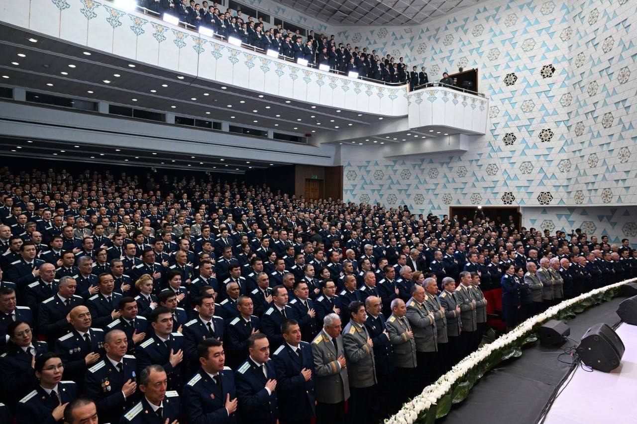Prokuratura xodimlari kuni: prezident tabrigi o‘qib eshittirildi, mukofotlar topshirildi