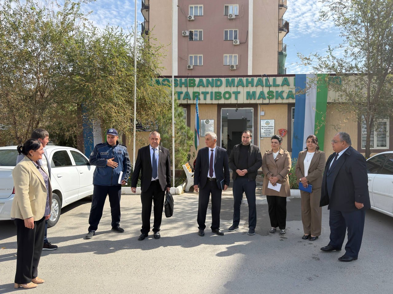 Buxoroda mahallalarni rivojlantirish va aholi bandligi masalalari o‘rganildi
